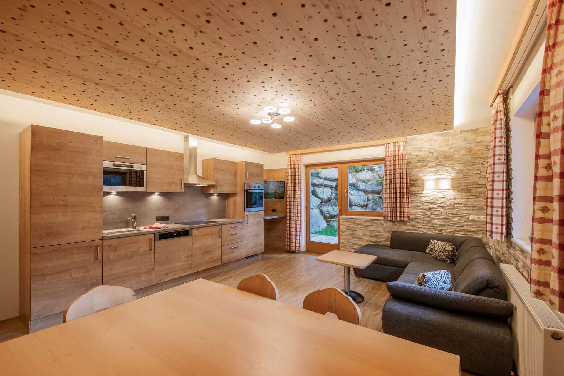 Ferienwohnung für 2-8 Personen für Skiurlaub im Stubaital, Tirol