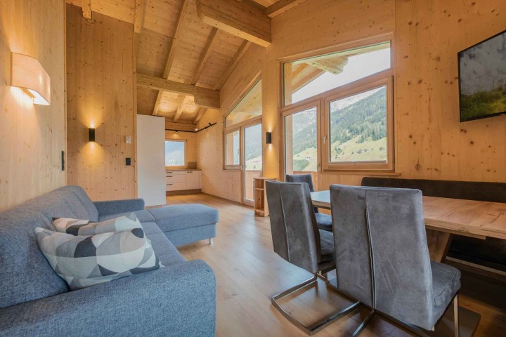 Ferienhaus in Neustift im Stubaital - Wohnzimmer mit vollem Komfort
