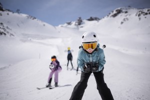 Skifahren mit Kindern am Stubaier Gletscher: Warum Familien hier das perfekte Winterparadies finden